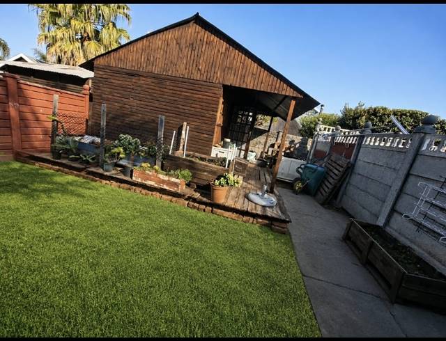 4 BEDROOM HOUSE FOR SALE IN VANDERBIJLPARK SE 2